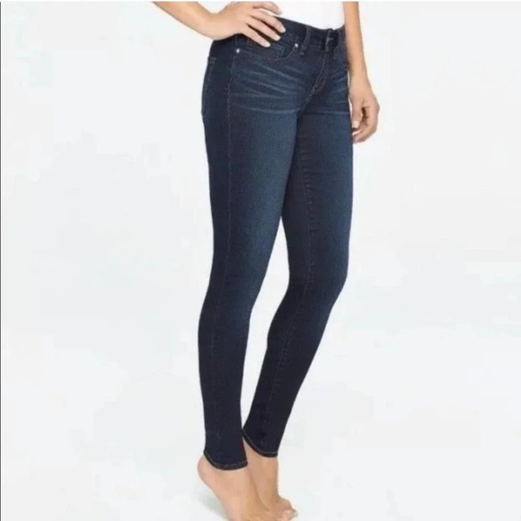 Yummie Women's Size 31 Dark Washed Blue Super Skinny Jeans - Picture 1 of 6
